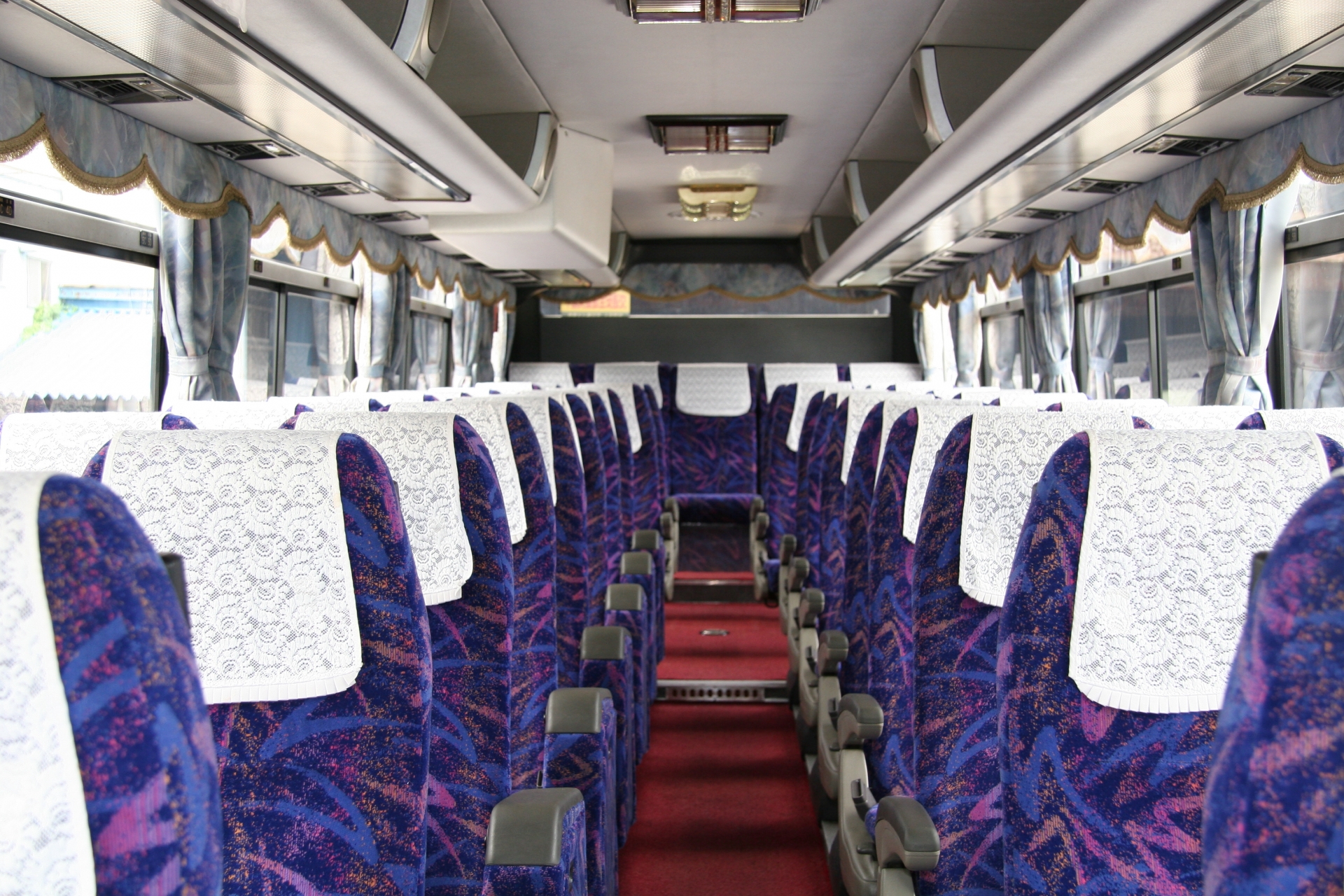 大型車スーパーハイデッカー12m車内